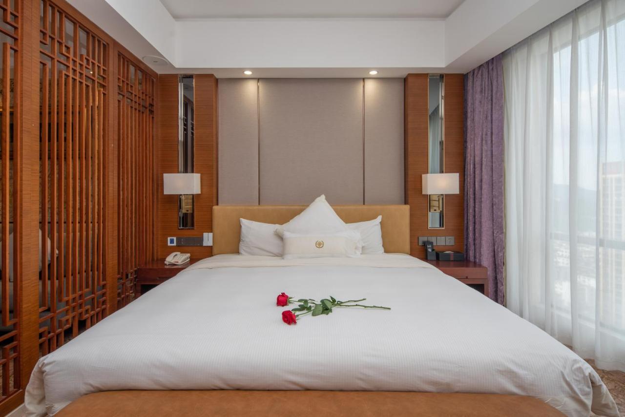 King Royal Hotel Yunfu Eksteriør bilde