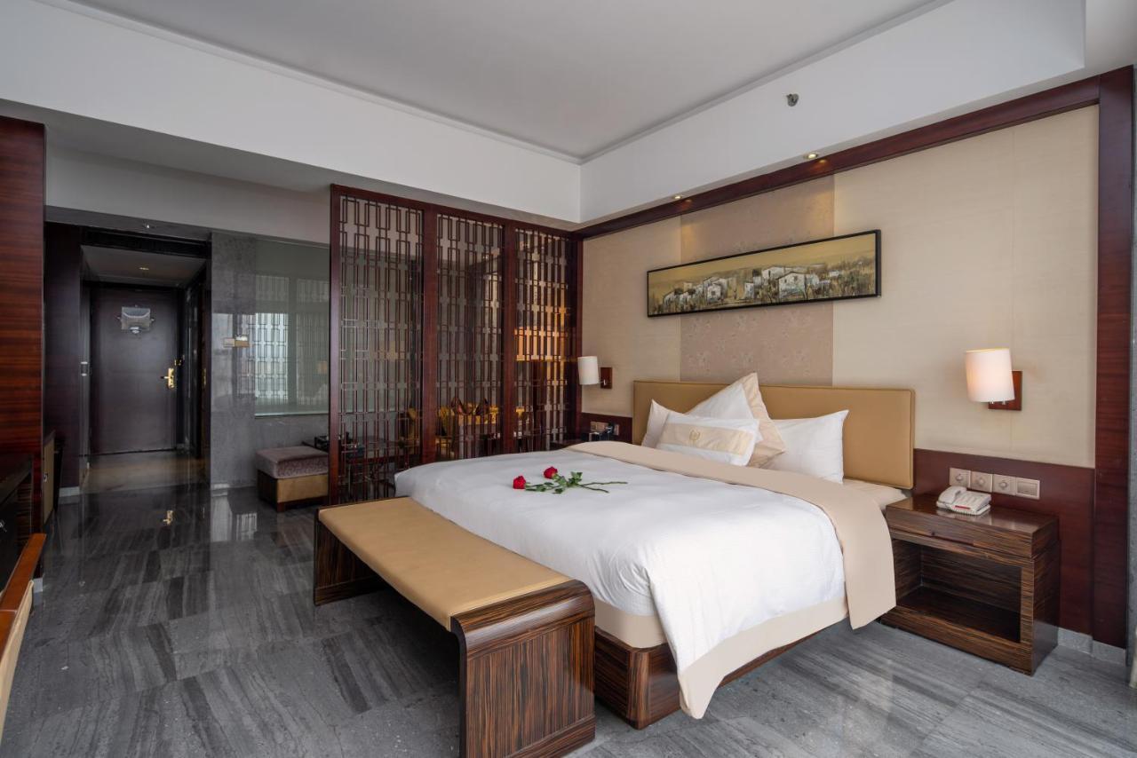 King Royal Hotel Yunfu Eksteriør bilde