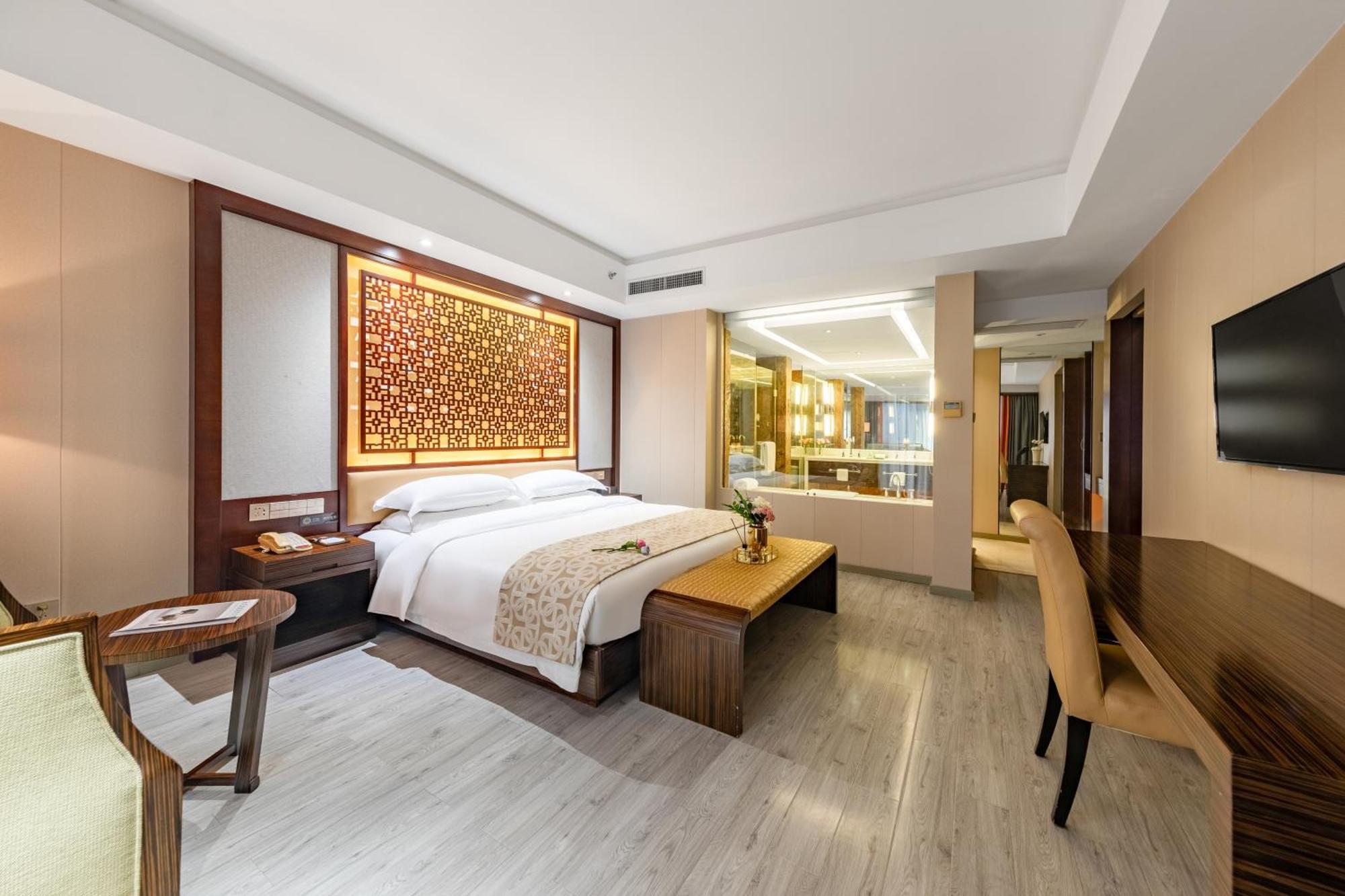 King Royal Hotel Yunfu Eksteriør bilde