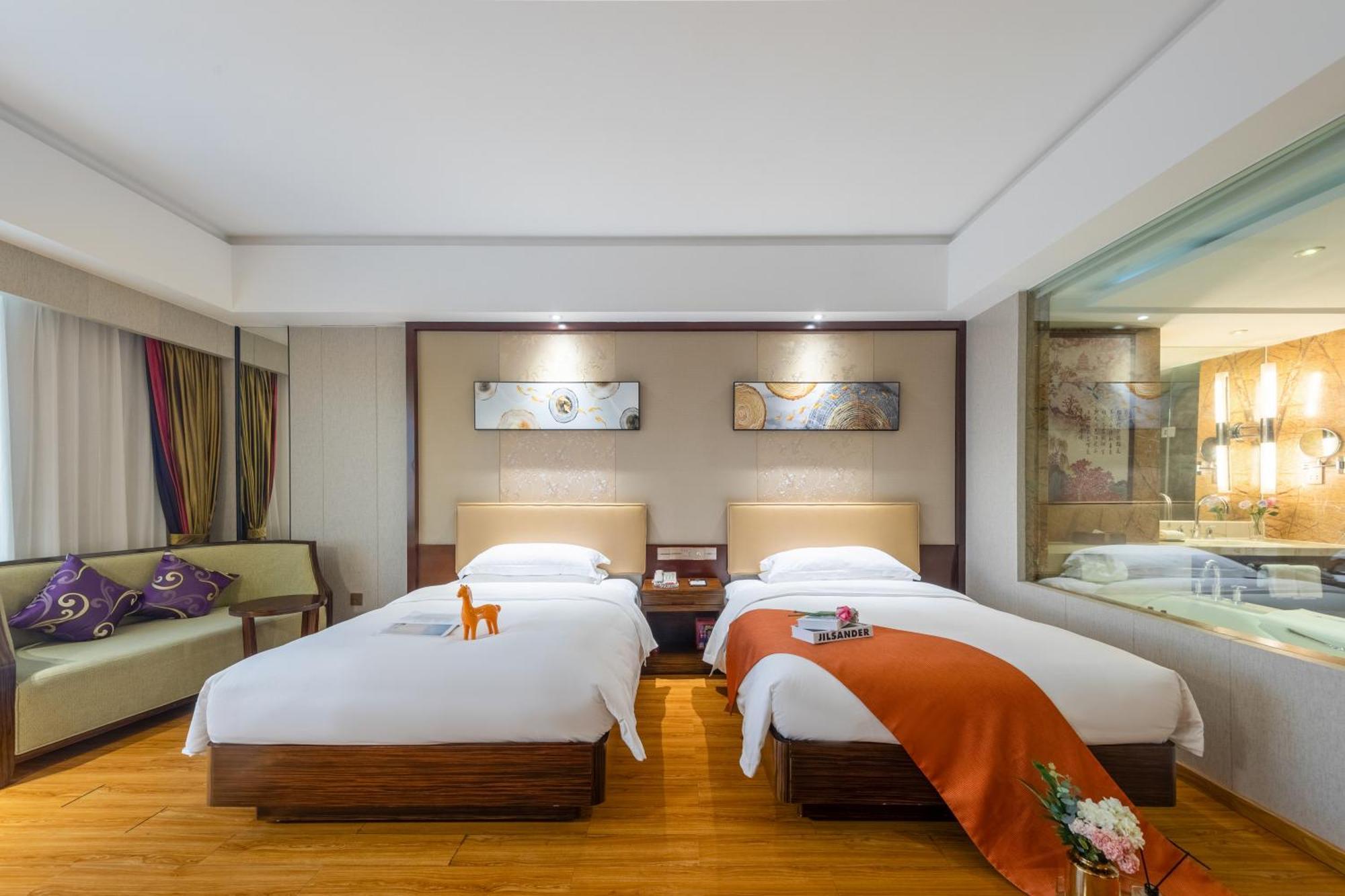 King Royal Hotel Yunfu Eksteriør bilde