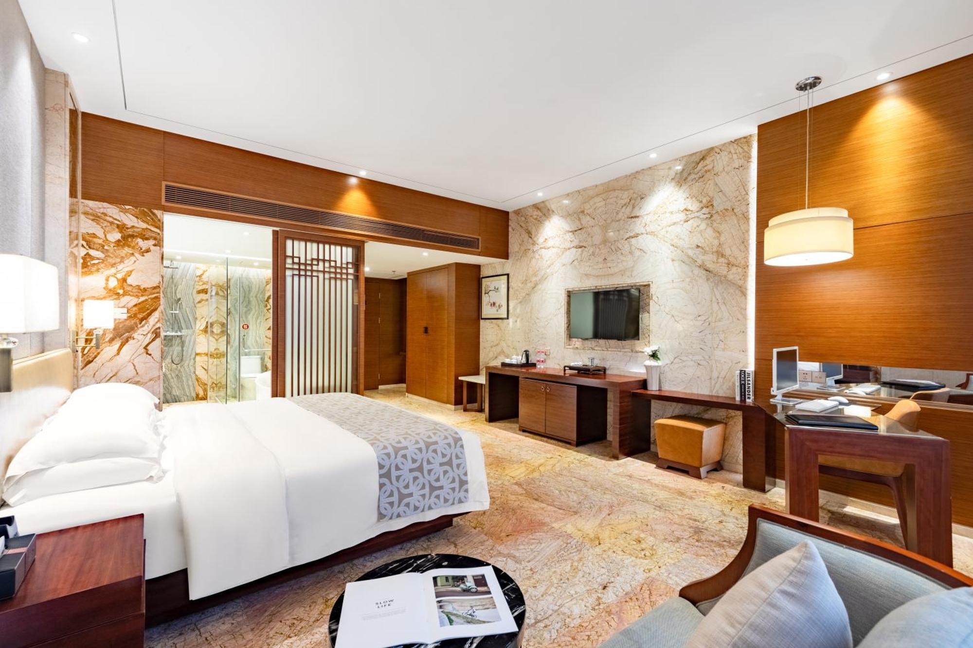 King Royal Hotel Yunfu Eksteriør bilde