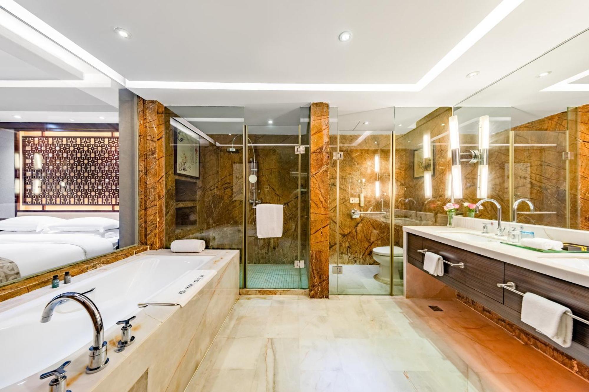 King Royal Hotel Yunfu Eksteriør bilde