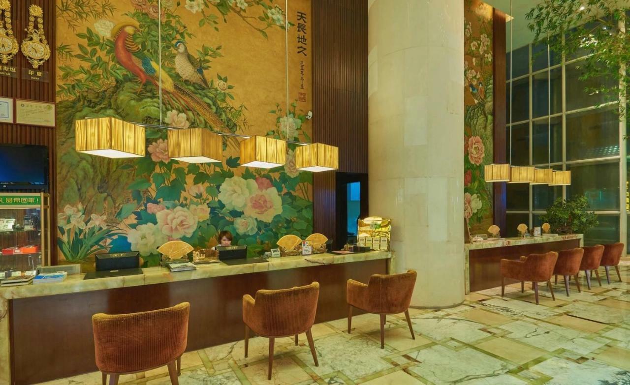 King Royal Hotel Yunfu Eksteriør bilde